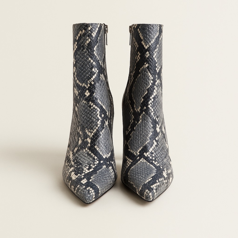 🐍‎ Marc Fisher Snakeskin Ankle Boots – Size 8 Women’s 🐍